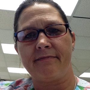 Meet your Posher, Flo